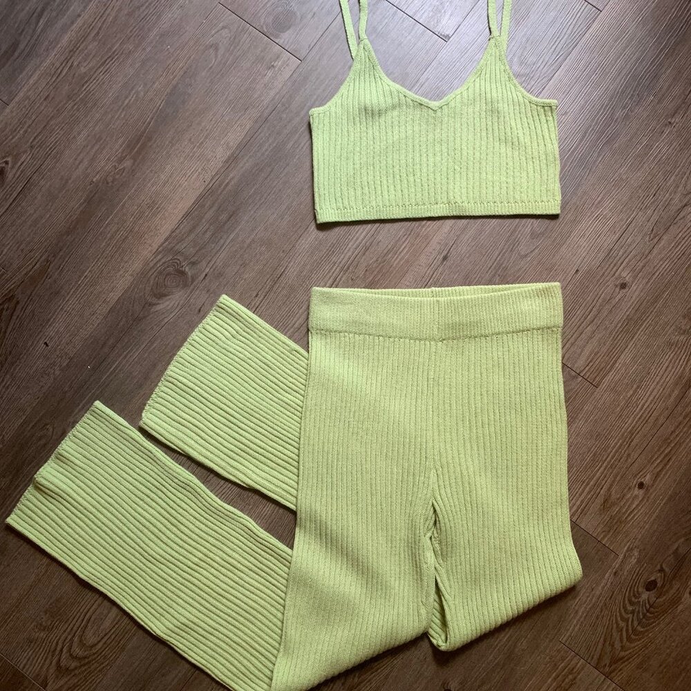 Wild Fable lime green sweater set